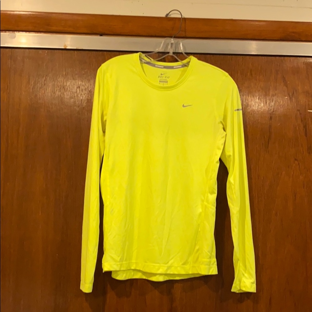 Medium Nike Dri-Fit long sleeves running shirt